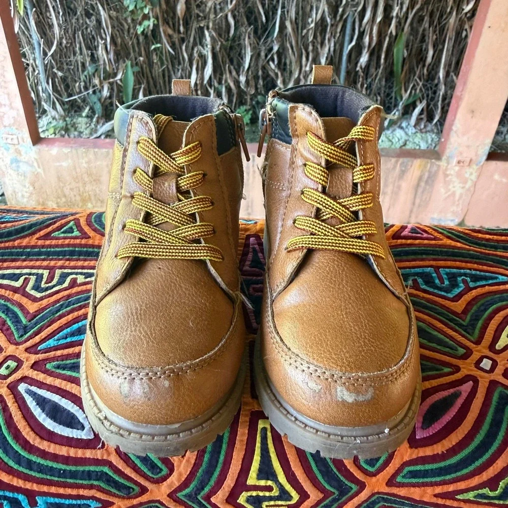 Carters Trail‎ Brown Lace Up Boots Size 10M Kids